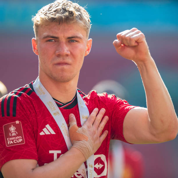 浦和红钻的 浦和红钻的